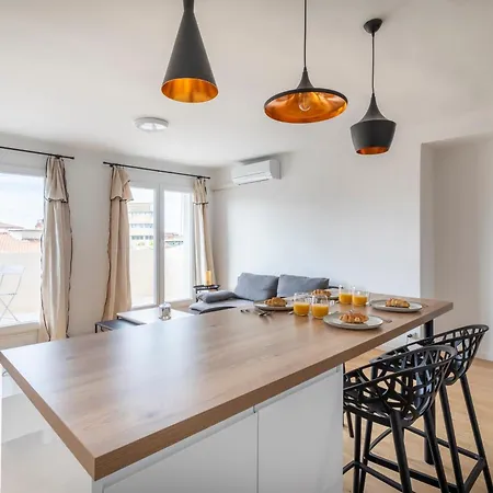 T3 Renove Avec Terrasse Et Vue Aix-en-Provence